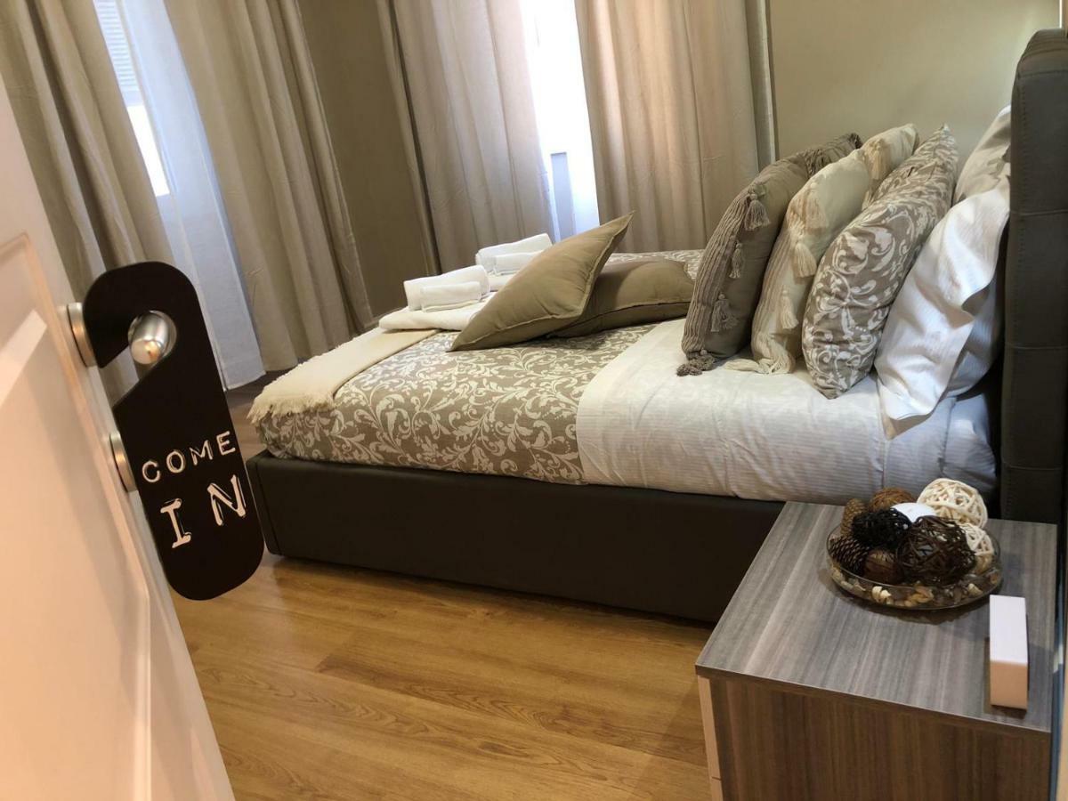 Pantheon Luxury Suite Рим Екстер'єр фото