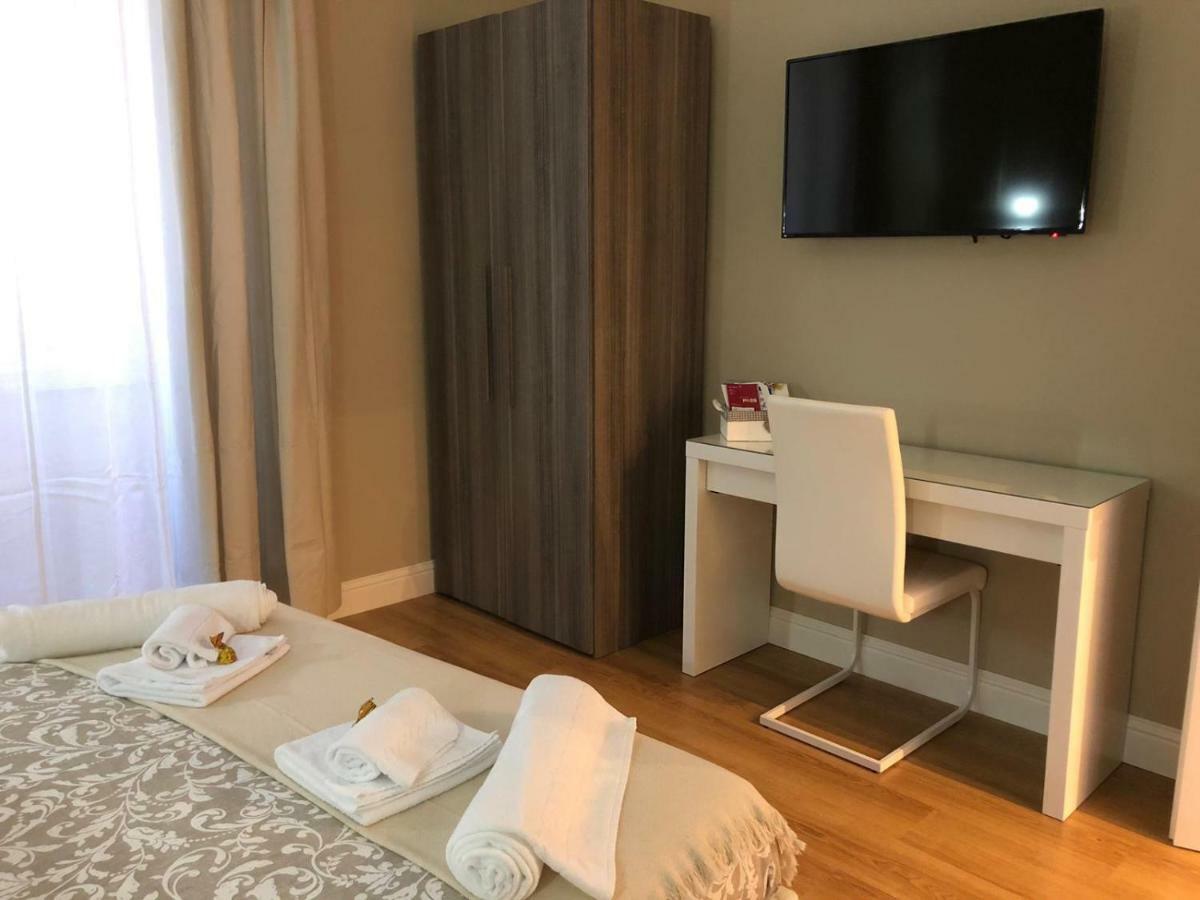 Pantheon Luxury Suite Рим Екстер'єр фото