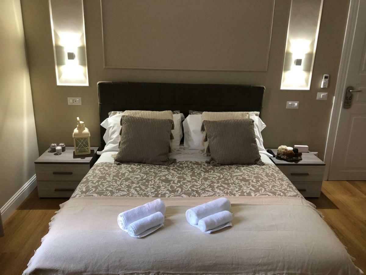 Pantheon Luxury Suite Рим Екстер'єр фото